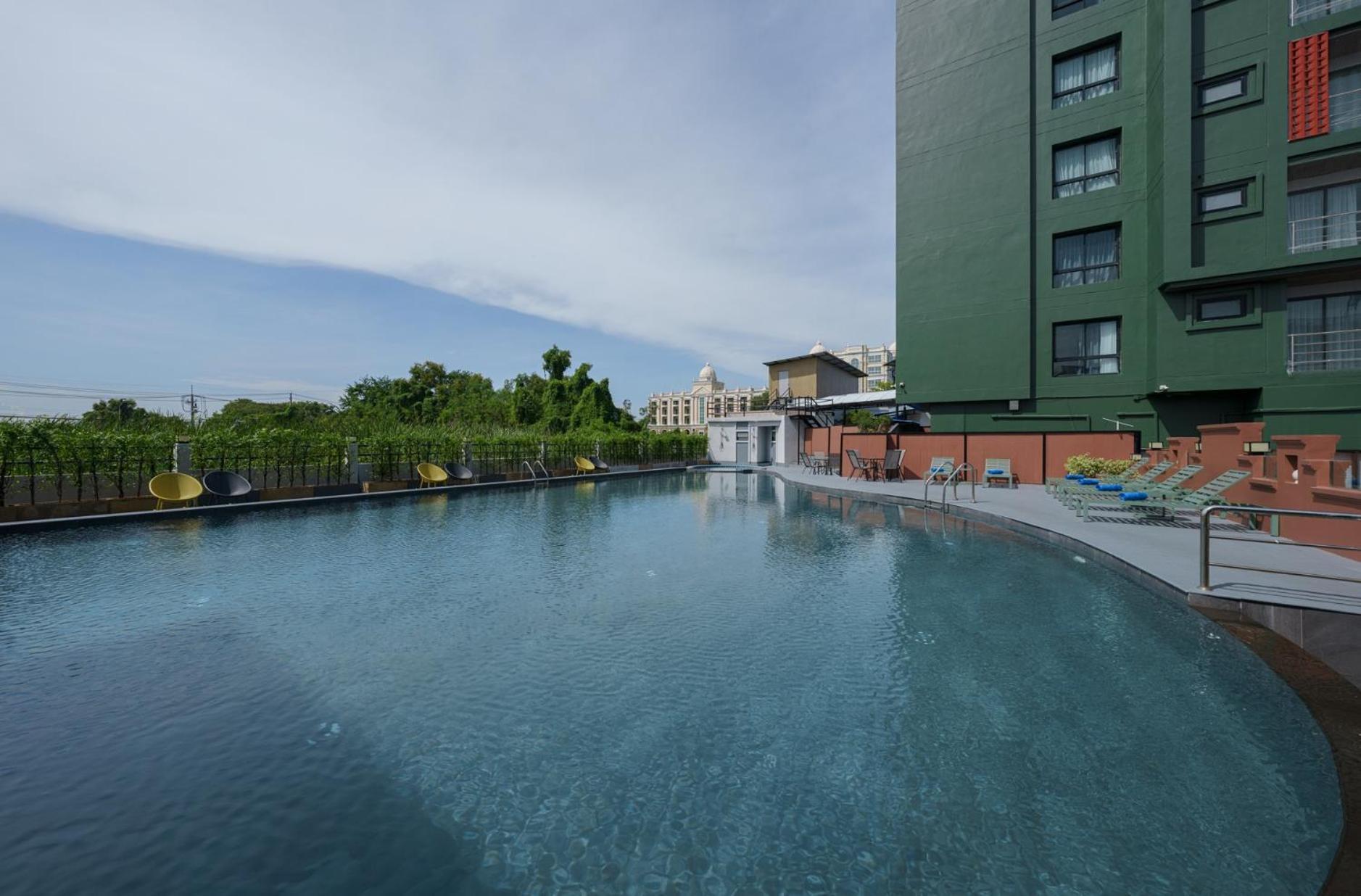 Surestay By Best Western Iconic Suvarnabhumi Bang Bo Exterior foto