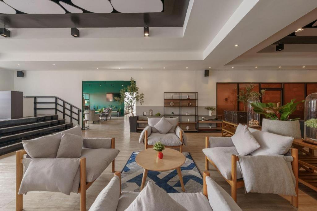 Surestay By Best Western Iconic Suvarnabhumi Bang Bo Exterior foto